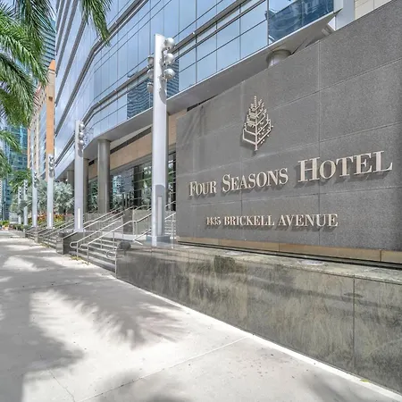 2 Bedroom Or King Studio Suites Four Seasons Hotel Miami Free Wi-Fi & Free Parking Exterior photo