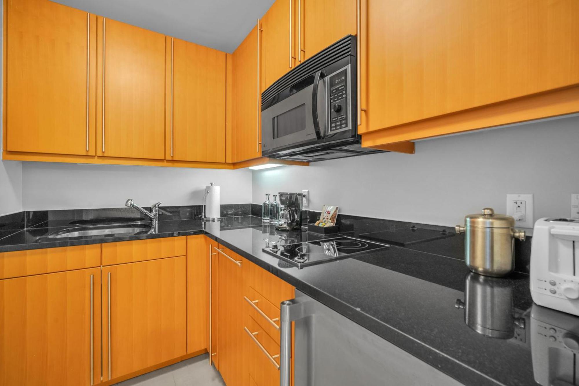 2 Bedroom Or King Four Seasons Free Wi-fi & Free Parking Miami
