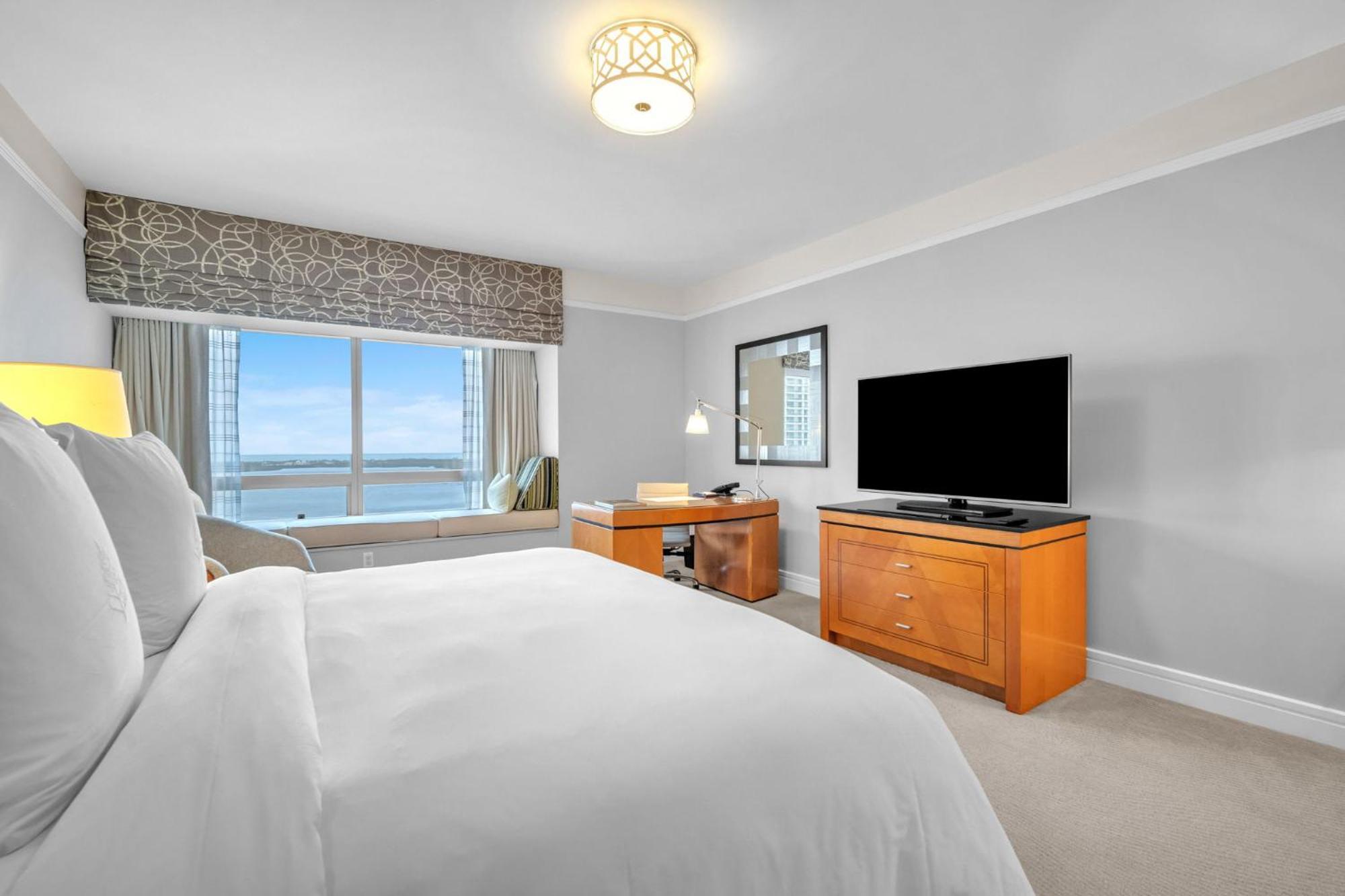2 Bedroom Or King Four Seasons Free Wi-fi & Free Parking *