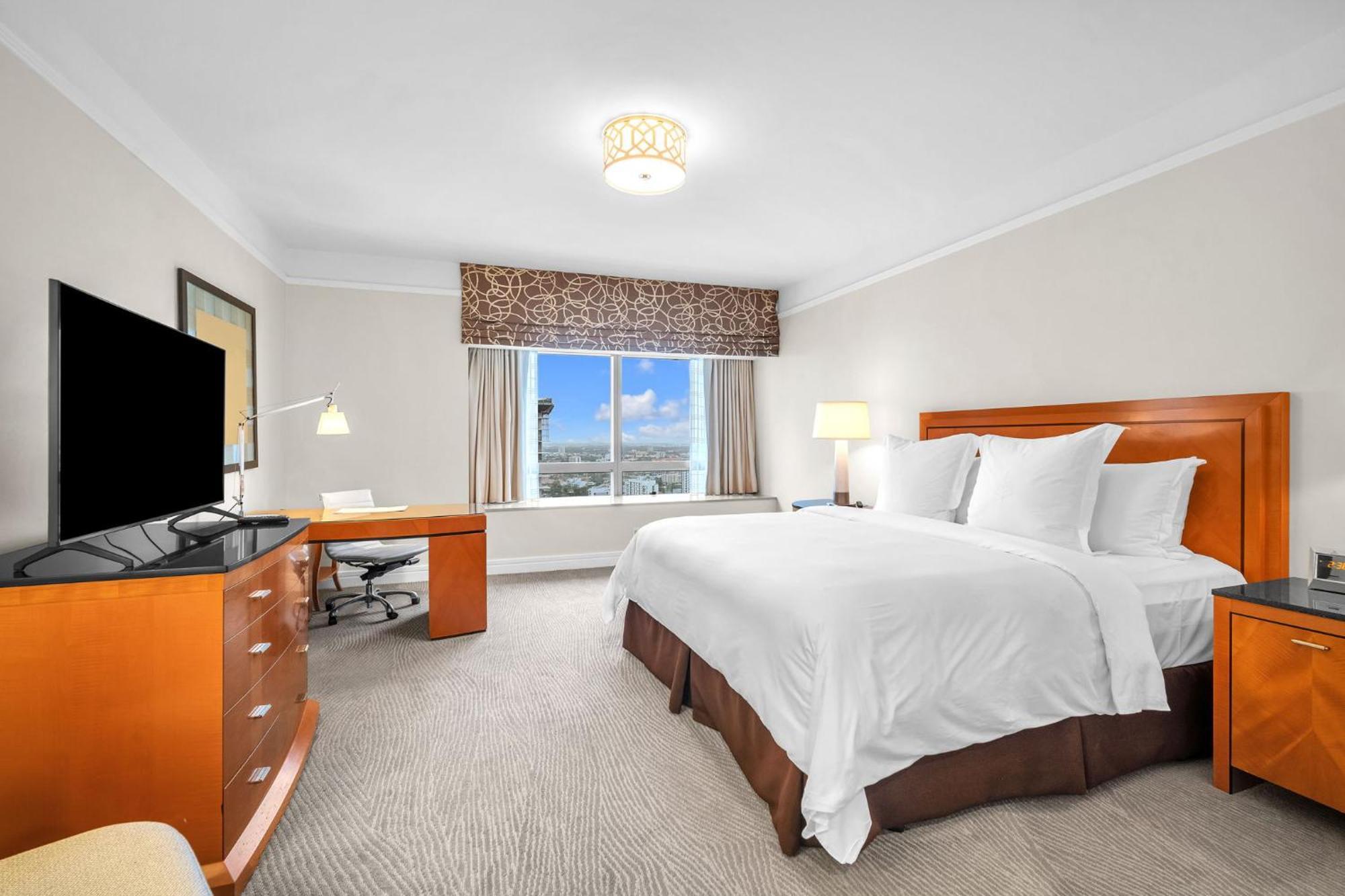 2 Bedroom Or King Four Seasons Free Wi-fi & Free Parking Apartment Miami