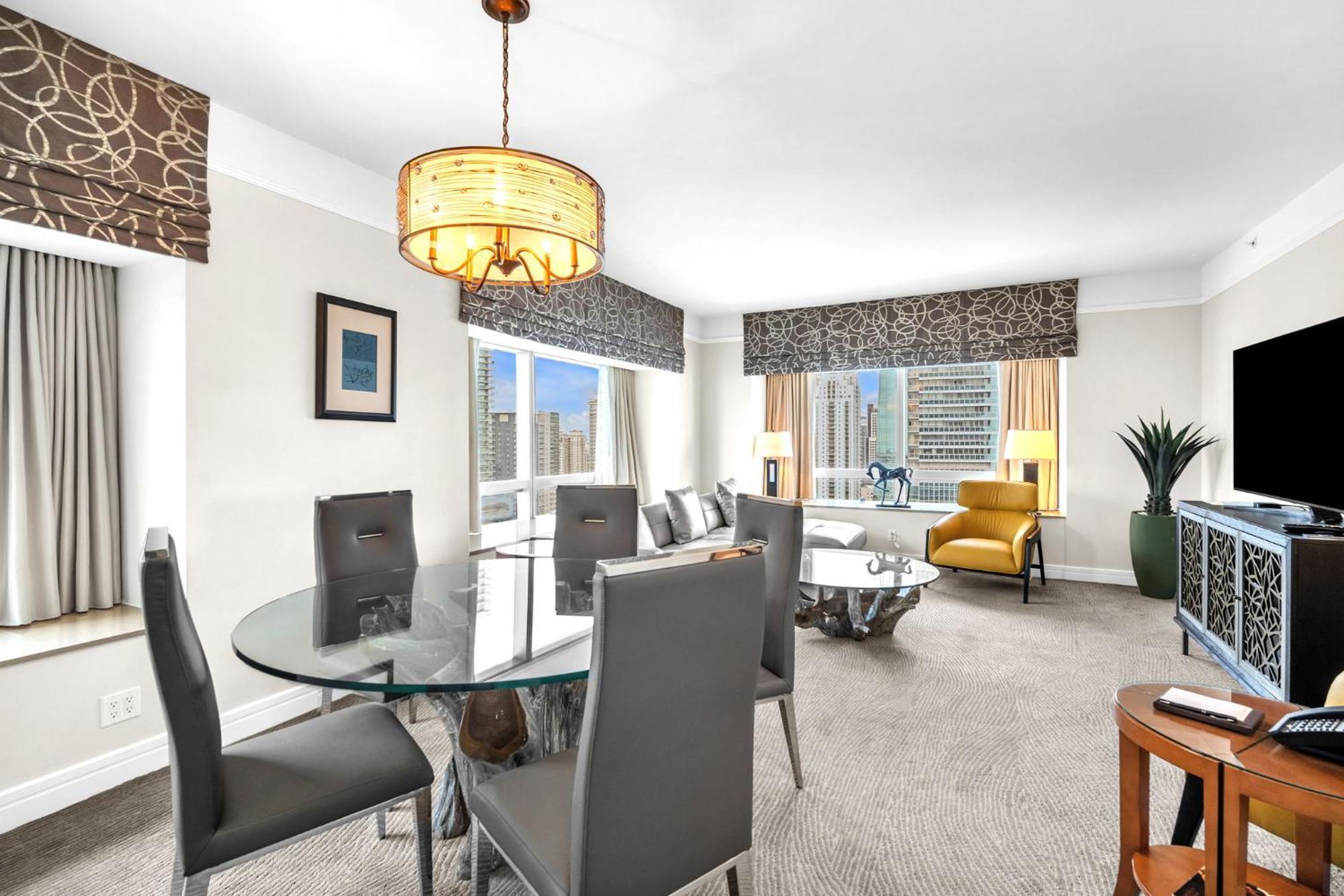 Apartment 2 Bedroom Or King Four Seasons Free Wi-fi & Free Parking *