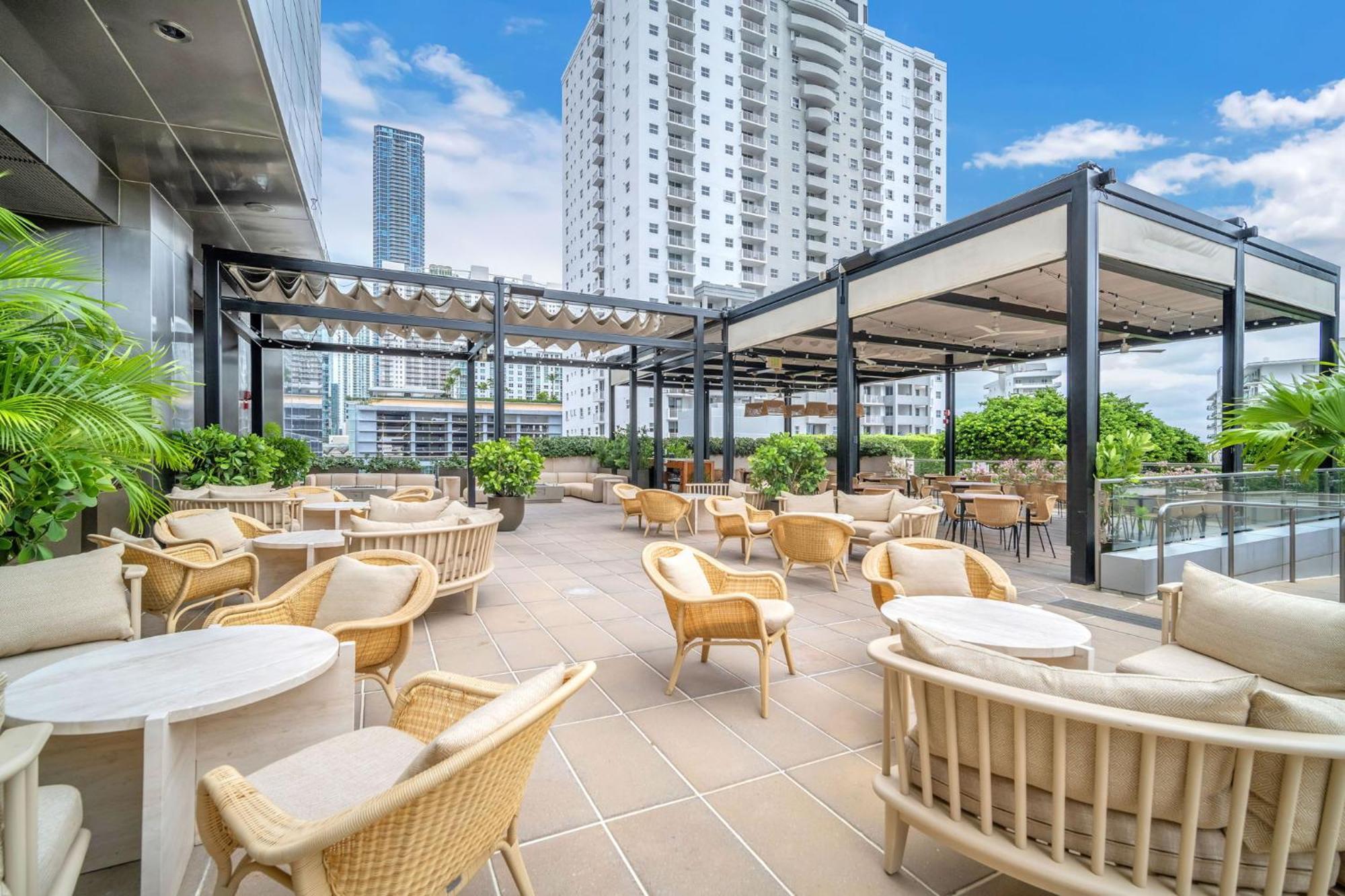 2 Bedroom Or King Four Seasons Free Wi-fi & Free Parking Apartment Miami