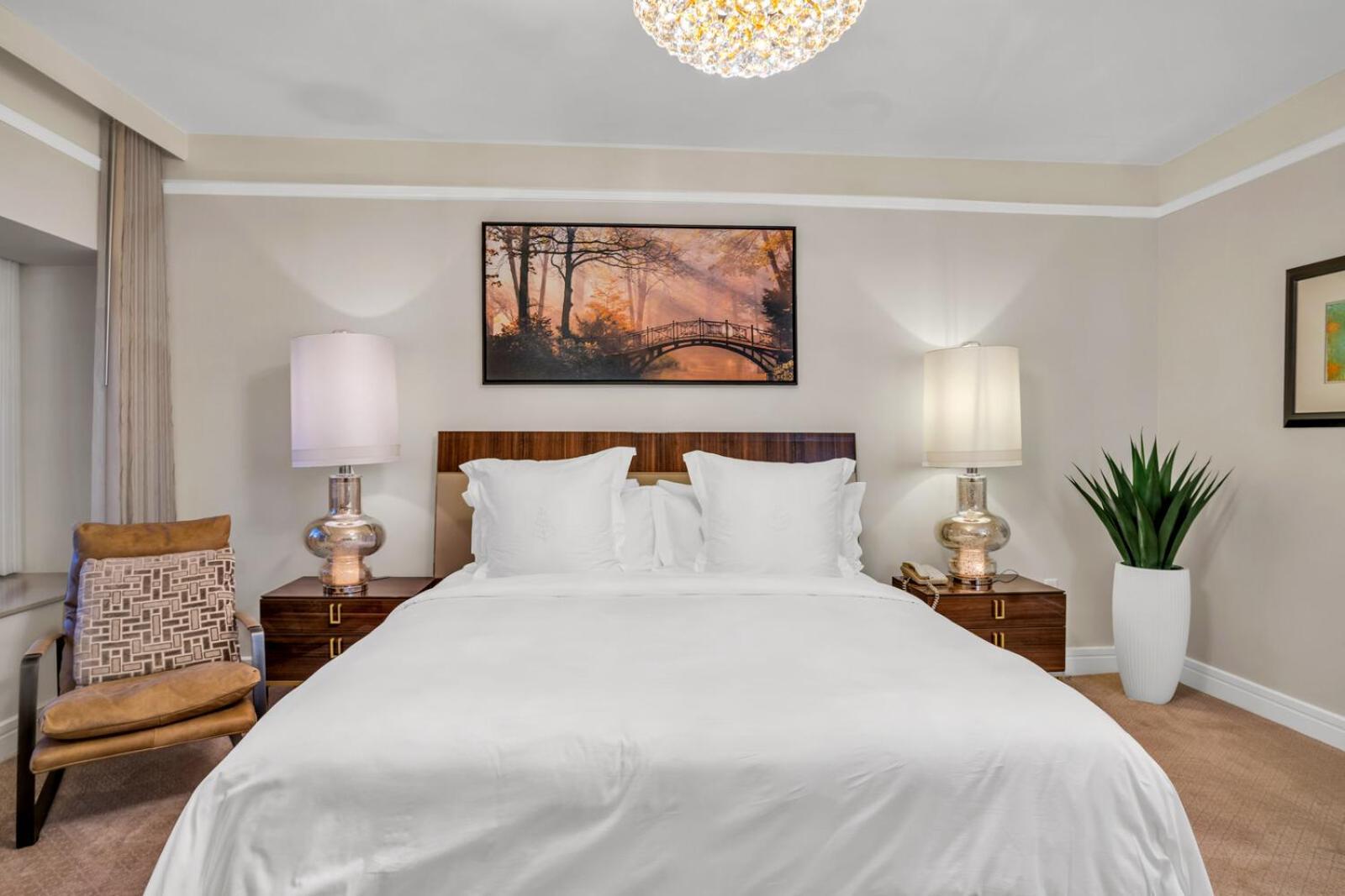 2 Bedroom Or King Four Seasons Free Wi-fi & Free Parking Apartment *