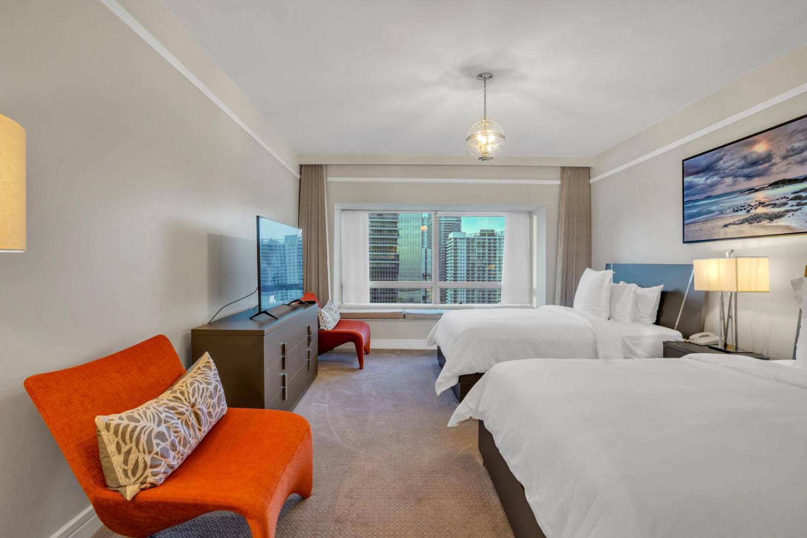 2 Bedroom Or King Four Seasons Free Wi-fi & Free Parking *