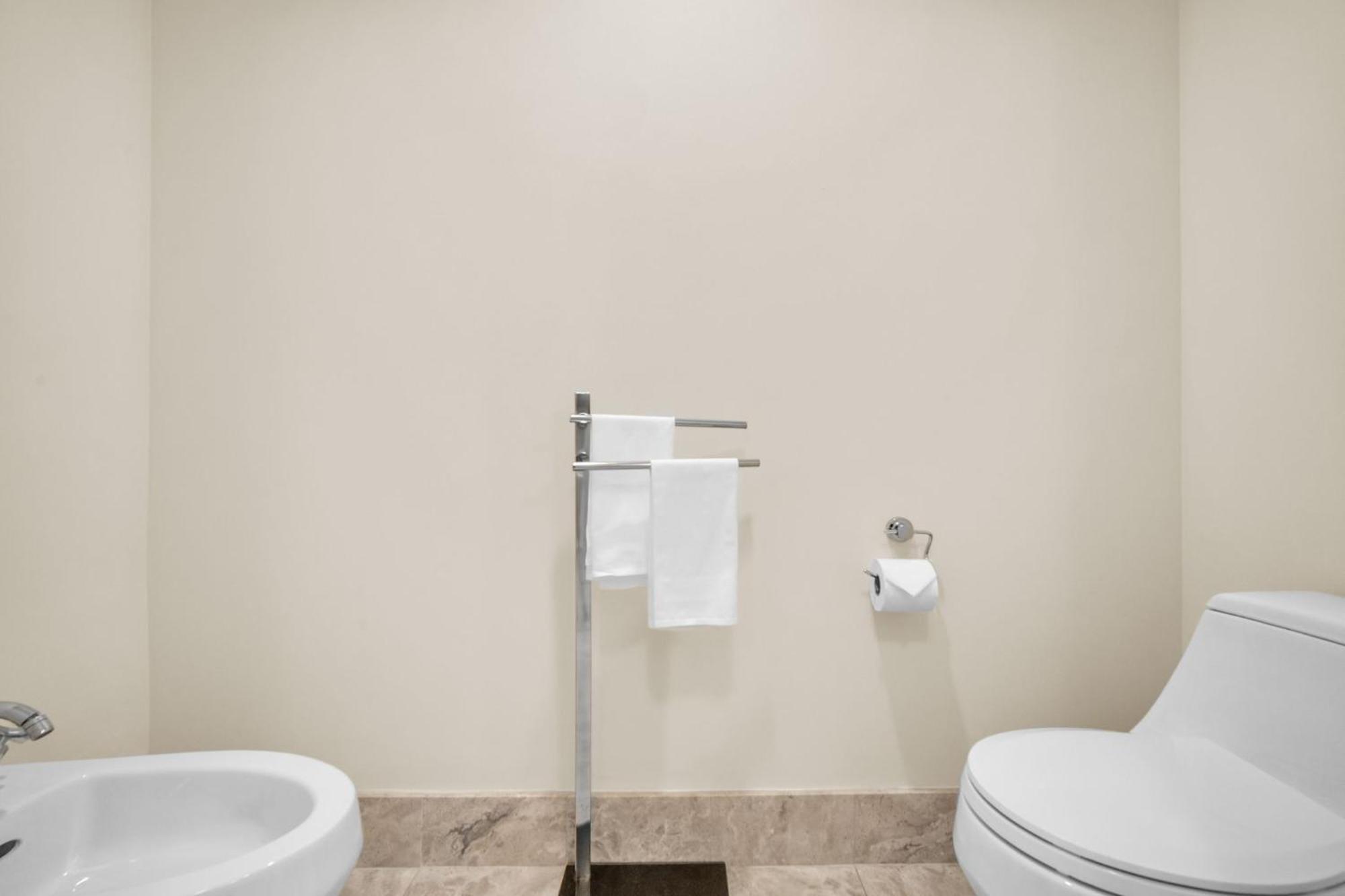 2 Bedroom Or King Four Seasons Free Wi-fi & Free Parking Miami