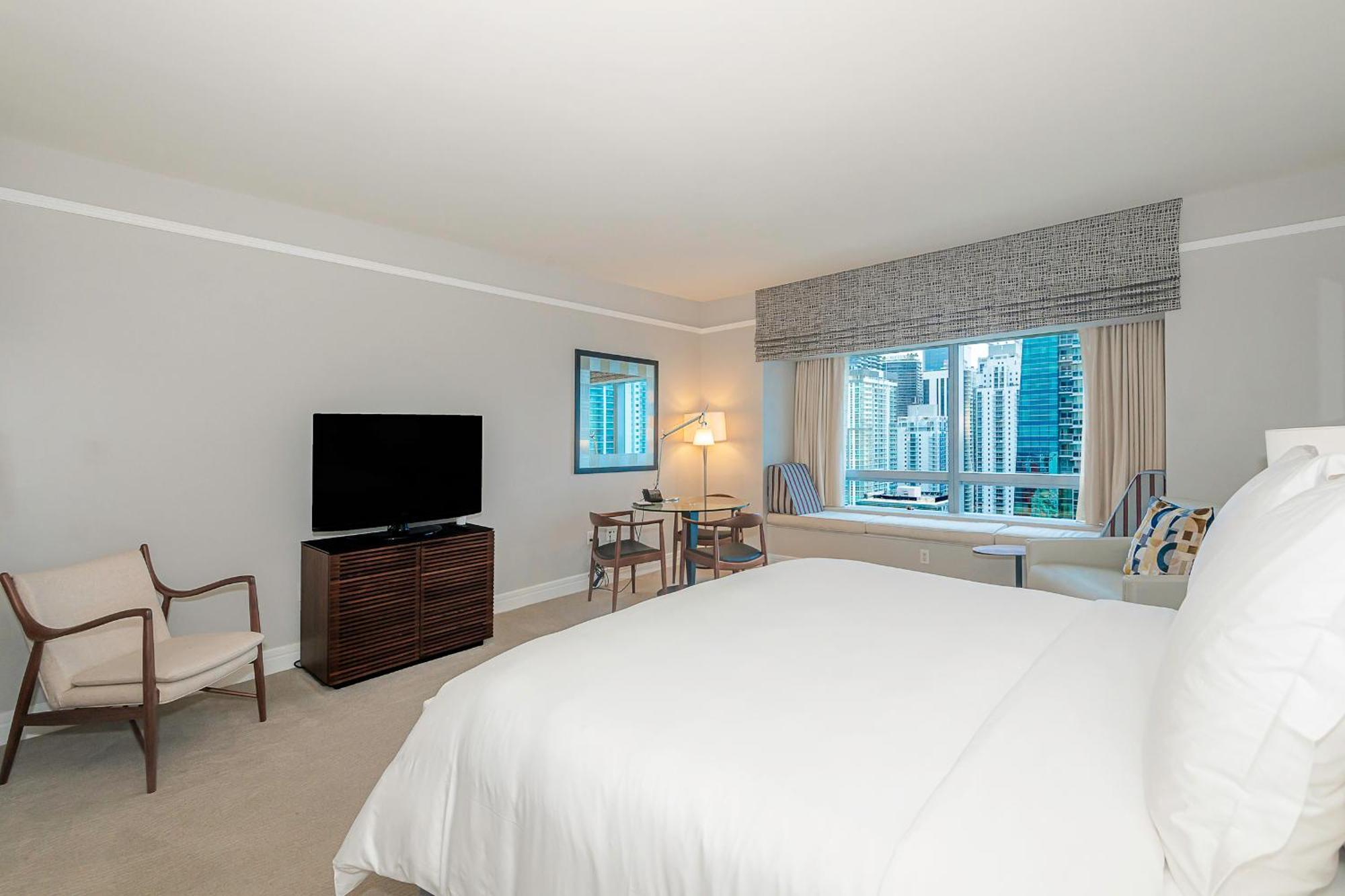 2 Bedroom Or King Four Seasons Free Wi-fi & Free Parking * Miami