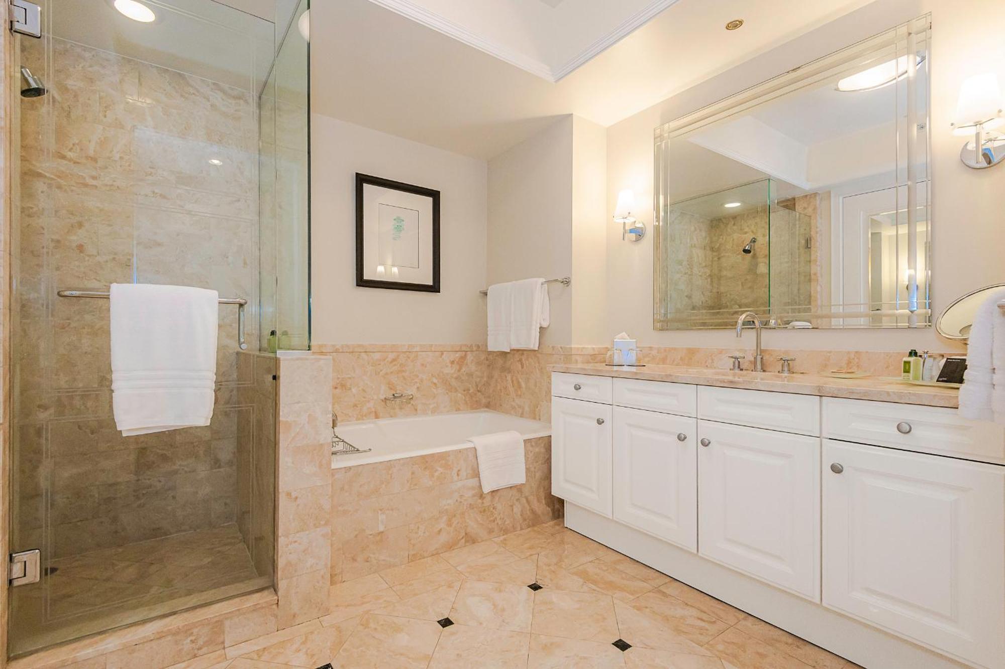 2 Bedroom Or King Four Seasons Free Wi-fi & Free Parking