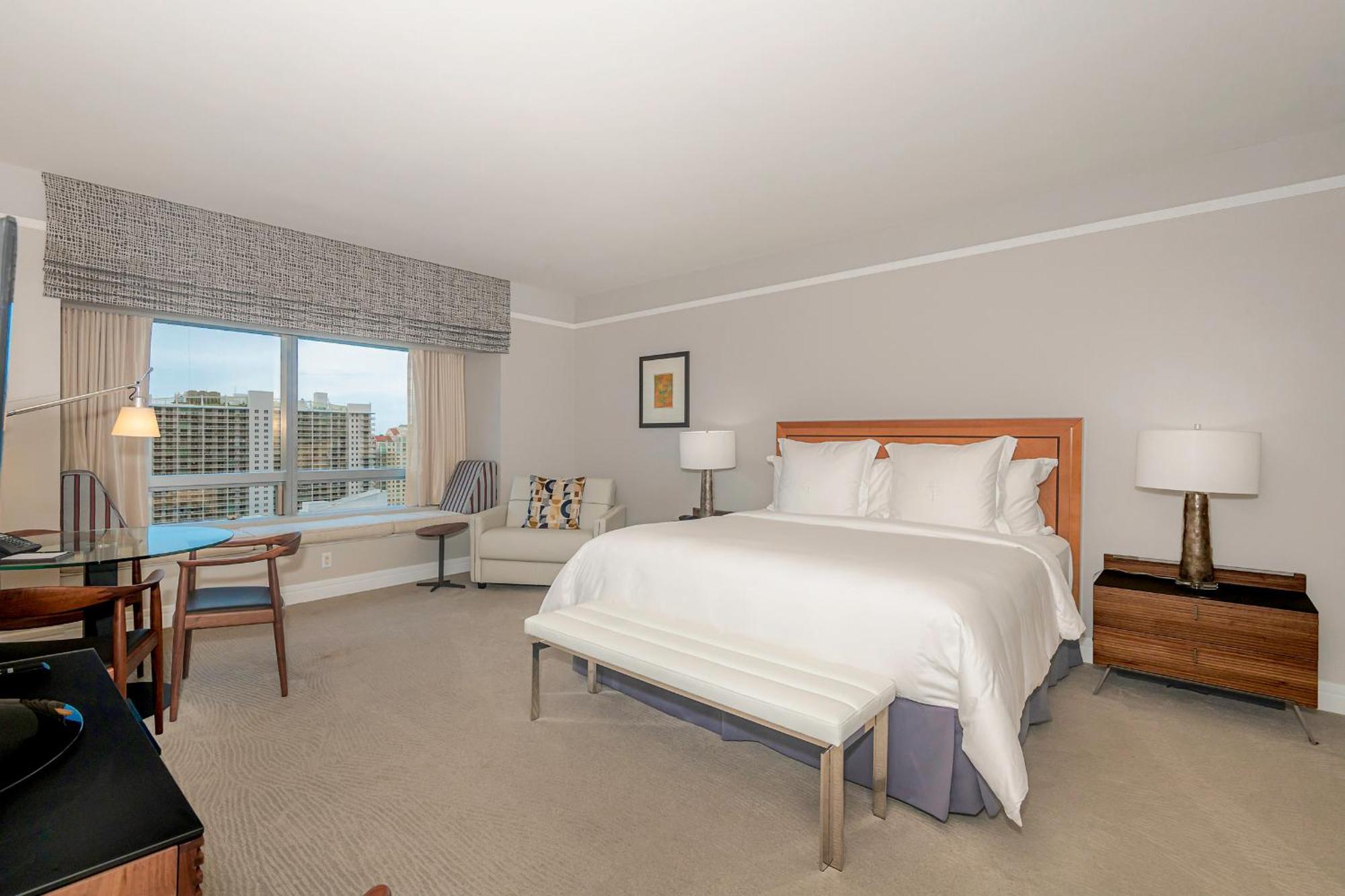 2 Bedroom Or King Four Seasons Free Wi-fi & Free Parking Apartment